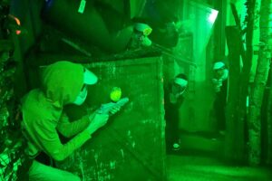 GelblasterPaintball 2.0 binnen schuilen
