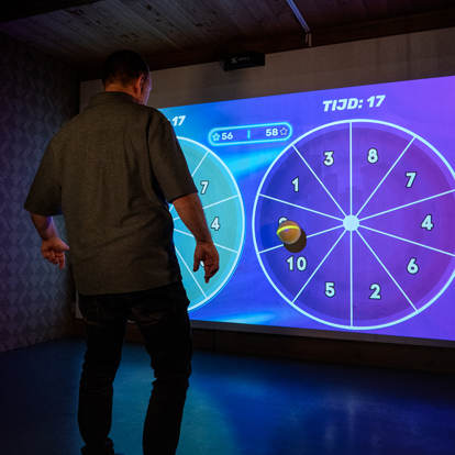 X-Wall spel met bal