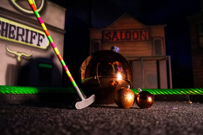 Kerst Glowgolf kerstballen en club